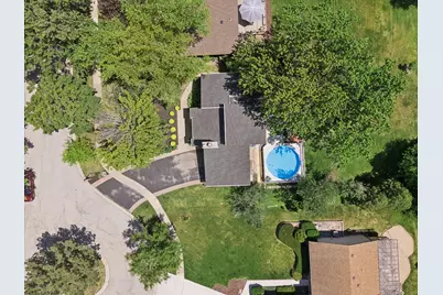 2929 Northcreek Drive, Woodridge, IL 60517 - Photo 35