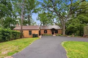 1020 Woodland Ave, Batavia, IL 60510 - Photo 1