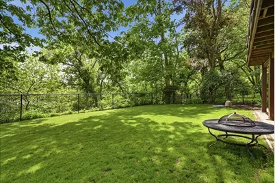 1020 Woodland Avenue, Batavia, IL 60510 - Photo 21
