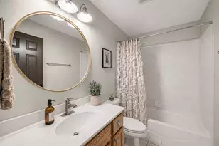807 Viewpointe Dr, Saint Charles, IL 60174 - Photo 29