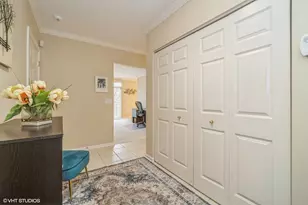 820 Weidner Rd, Buffalo Grove, IL 60089 - Photo 3