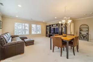 820 Weidner Rd, Buffalo Grove, IL 60089 - Photo 13