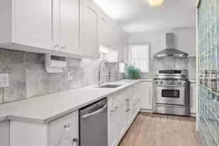 946 Burton Ave, Highland Park, IL 60035 - Photo 3