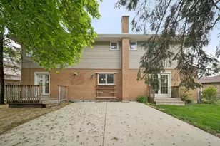 925 Lancaster Ave, Downers Grove, IL 60516 - Photo 21