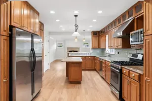 925 Lancaster Ave, Downers Grove, IL 60516 - Photo 5