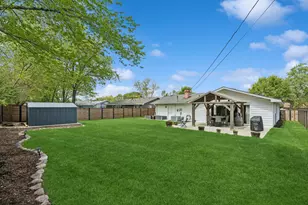 385 Lafayette Ln, Hoffman Estates, IL 60169 - Photo 15