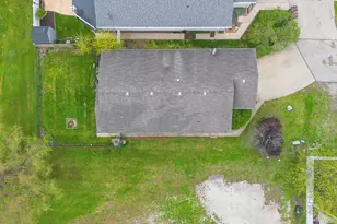 426 Bramble St, Manteno, IL 60950 - Photo 9