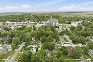 306 E Oak St, Fairbury, IL 61739 - Photo 47