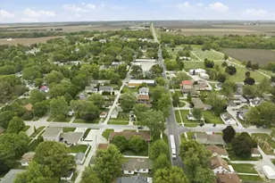 306 E Oak St, Fairbury, IL 61739 - Photo 49
