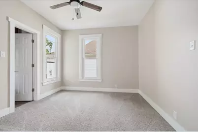 306 E Oak Street, Fairbury, IL 61739 - Photo 13