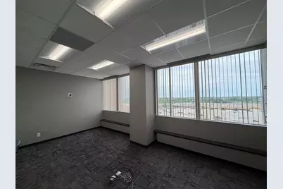 100 E Kimberly Road #700, Davenport, IA 52806 - Photo 11