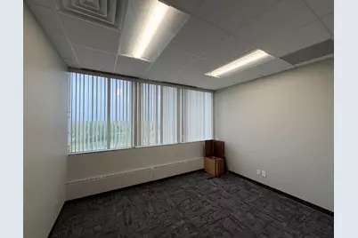 100 E Kimberly Road #700, Davenport, IA 52806 - Photo 21