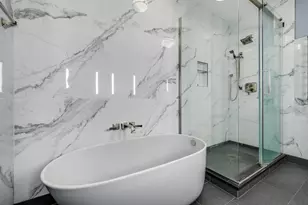 501 N Clinton St, Chicago, IL 60654 - Photo 25