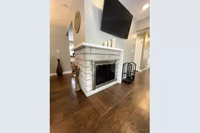 1608 Chevy Chase Drive, Champaign, IL 61821 - Photo 7