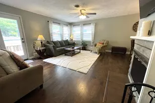 1608 Chevy Chase Dr, Champaign, IL 61821 - Photo 11