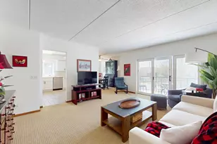 201 N Vail Ave, Arlington Heights, IL 60004 - Photo 3