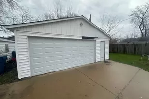 376 Belle Aire Ave, Bourbonnais, IL 60914 - Photo 3