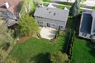7569 Dada Dr, Gurnee, IL 60031 - Photo 29
