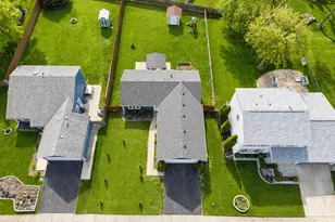 828 Huron Ct, Carol Stream, IL 60188 - Photo 25