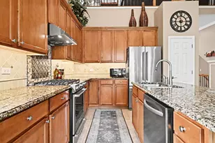 1179 Kingsley Ln, Aurora, IL 60505 - Photo 7