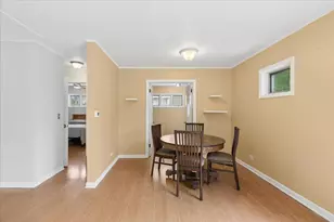 9239 Kedvale Ave, Skokie, IL 60076 - Photo 5