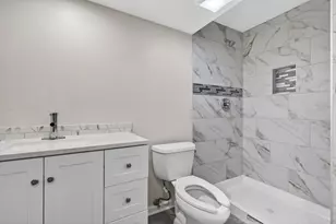 5217 N Pleasant View Dr, McHenry, IL 60050 - Photo 19