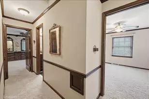 22W324 McCarron Rd, Glen Ellyn, IL 60137 - Photo 17