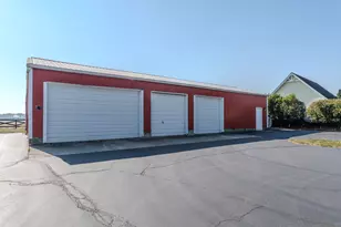 9N321 Barron Rd, Maple Park, IL 60151 - Photo 11