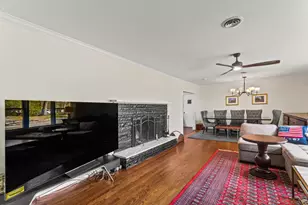 219 E Sheridan Rd, Lake Bluff, IL 60044 - Photo 5