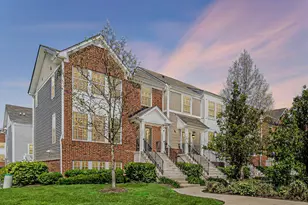 35 Nicholas Dr W, Des Plaines, IL 60016 - Photo 1