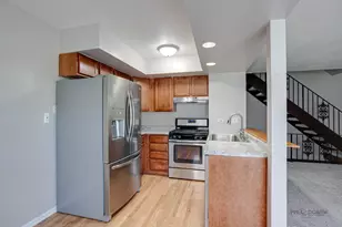 838 Inverrary Ln, Deerfield, IL 60015 - Photo 9