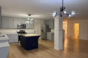 1015 Bayhill Ln, Shorewood, IL 60404 - Photo 13
