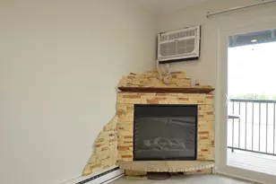 826 E Old Willow Rd, Prospect Heights, IL 60070 - Photo 7