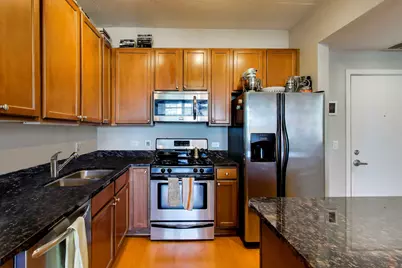 909 W Washington Boulevard #811, Chicago, IL 60607 - Photo 9