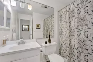 725 W Huntington Commons Rd, Mount Prospect, IL 60056 - Photo 15