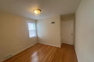 8227 Keating Ave, Skokie, IL 60076 - Photo 15