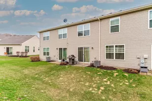 7058 Hidden Green Cir, Fox Lake, IL 60020 - Photo 25