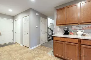 7058 Hidden Green Cir, Fox Lake, IL 60020 - Photo 11