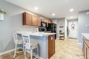 7058 Hidden Green Cir, Fox Lake, IL 60020 - Photo 15