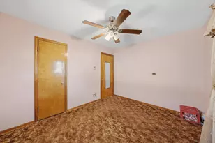 8204 Austin Ave, Burbank, IL 60459 - Photo 13