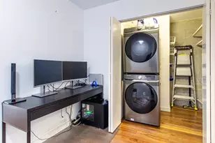 235 W Van Buren St, Chicago, IL 60607 - Photo 17