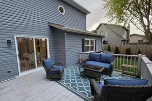 585 N Lyle Ave, Elgin, IL 60123 - Photo 23