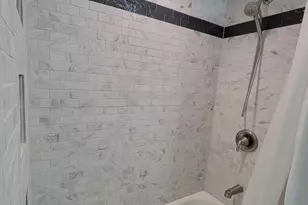 585 N Lyle Ave, Elgin, IL 60123 - Photo 33