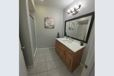 585 N Lyle Avenue, Elgin, IL 60123 - Photo 29