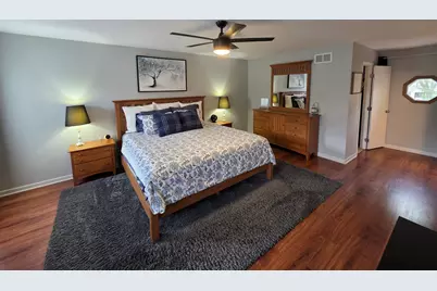 585 N Lyle Avenue, Elgin, IL 60123 - Photo 27