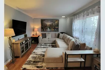 585 N Lyle Avenue, Elgin, IL 60123 - Photo 21