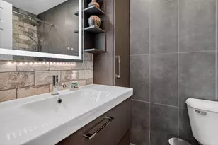 902 W Alleghany Dr, Arlington Heights, IL 60004 - Photo 17