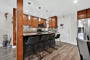 902 W Alleghany Dr, Arlington Heights, IL 60004 - Photo 9