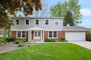 1107 Donegal Ln, Northbrook, IL 60062 - Photo 1