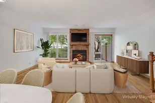 942 Little Falls Ct, Elk Grove Village, IL 60007 - Photo 3